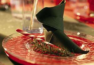 décoration mariage idées thème hiver montagne pliage de serviette botte chaussure