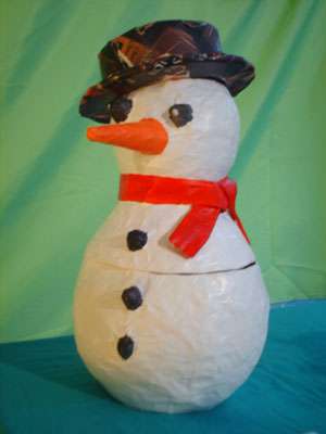    urne de mariage loisirs créatifs papier maché bonhomme de neige thème hiver