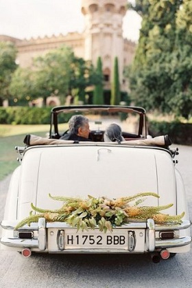 Décoration voiture de mariage : champêtre, vintage, boho, épurée